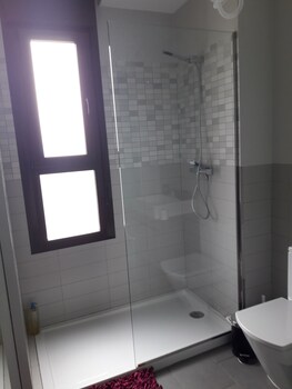 Penthouse à La Finca Golf Bathroom