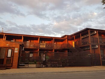 Zolotisty Guest House Hotel Entrance