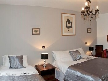 The Bluebell Inn And Lodge Guestroom