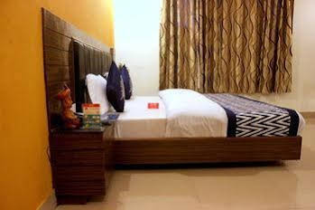 Oyo Rooms Mussoorie Library 