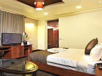 Godwin Hotels 