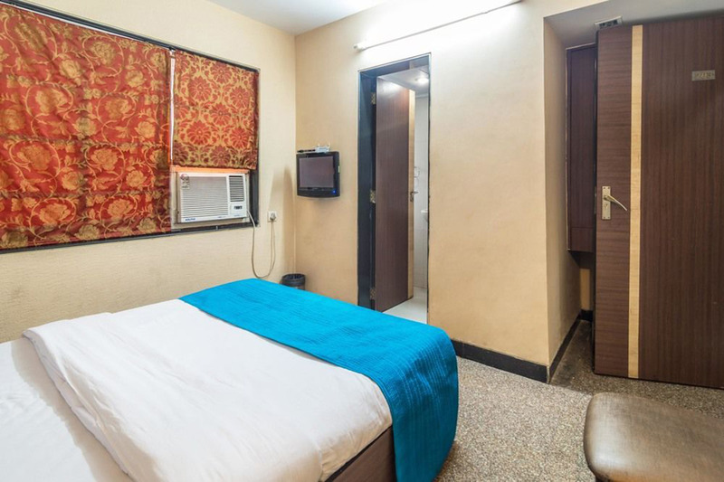 Oyo 8850 J K Regency Room