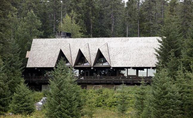 Glacier Bay Lodge | Gustavus Accommodation