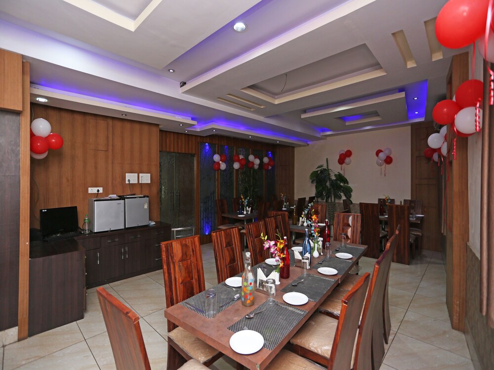 Treebo Trend Archie Regency Restaurant