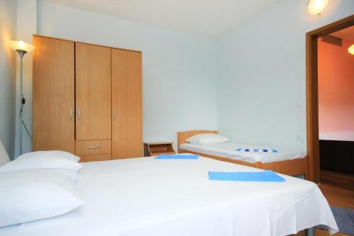 Apartment Orebic 10256b 