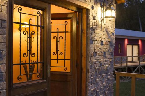 Sur 54 Lodge (سور ۵۴ لاج) 