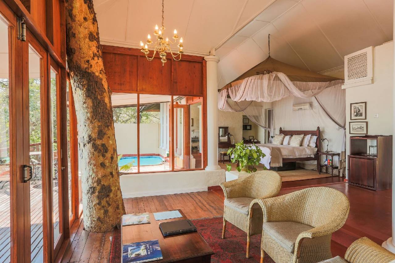 The River Club 