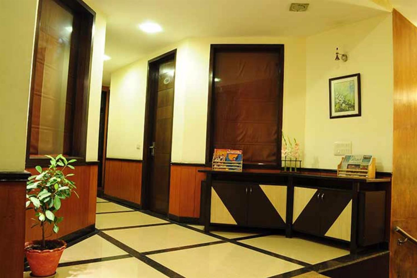 Hotel Pallavi West 