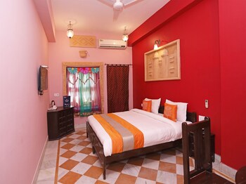 Oyo 1402 Hotel Prithvi Guestroom