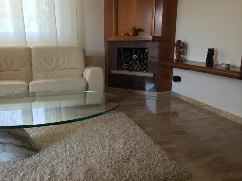 Legnano Attic (لگنانو آتیك) 