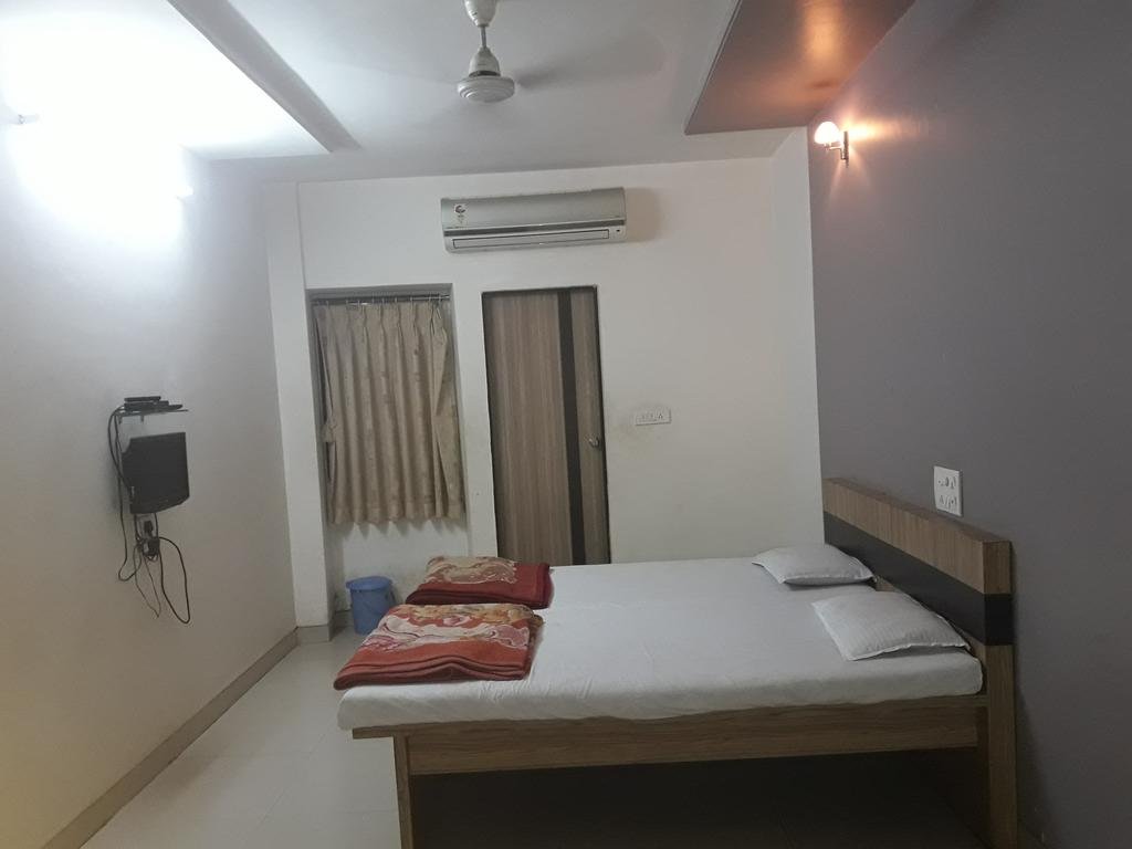 Hotel Pariwar 