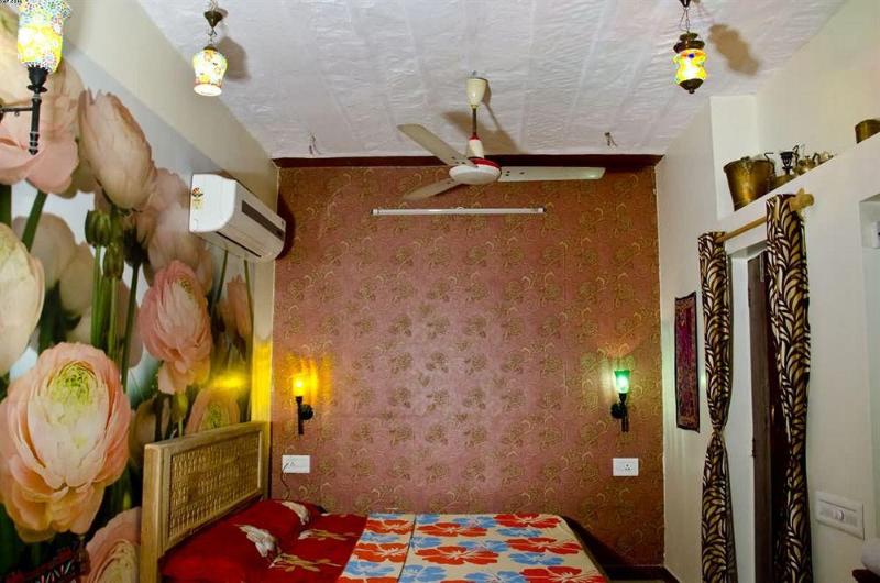 Hem Guest House General view