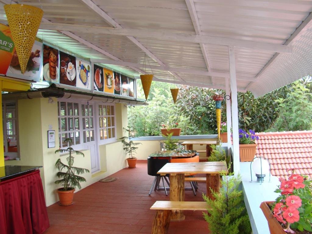 Kumar's Mountain View Cottage 