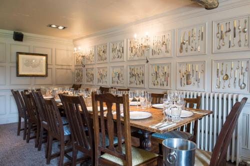 Innkeeper's Lodge Solihull Knowle (اینكیپرس لاج سولیهول كنوول) 
