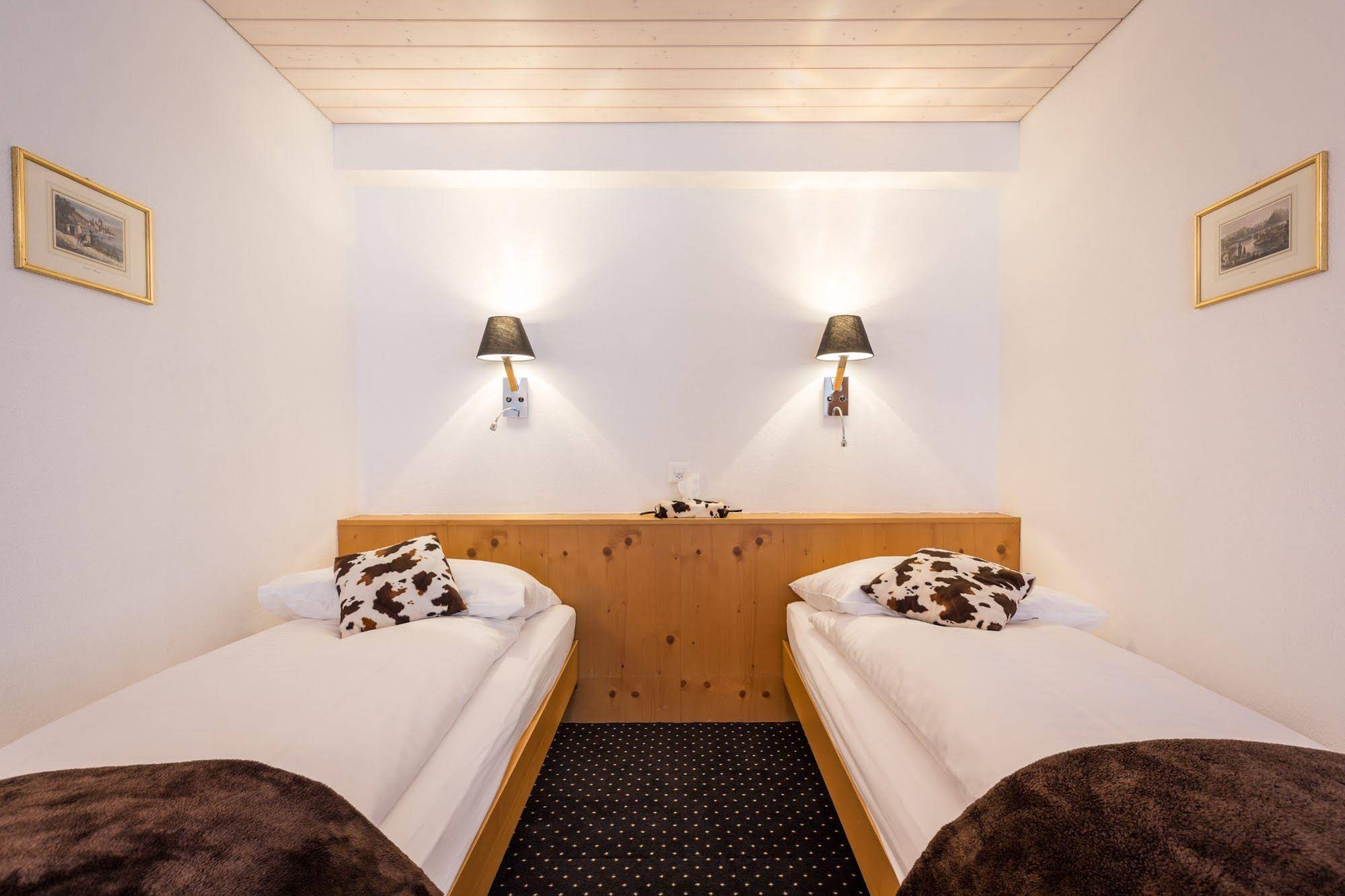 Hotel Oberland 
