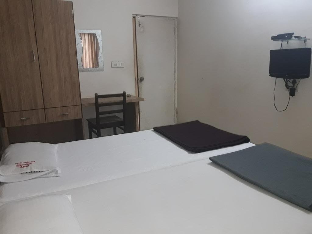 Hotel Pariwar 