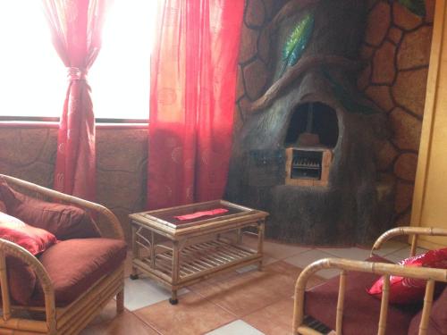 Volcan Poas Vara Blanca Tiquicia Lodge (وولكان پواس وارا بلانكا تیکویسیا لاج) 