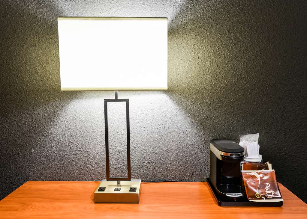 Best Western Mccarran Inn Guest Room Desk