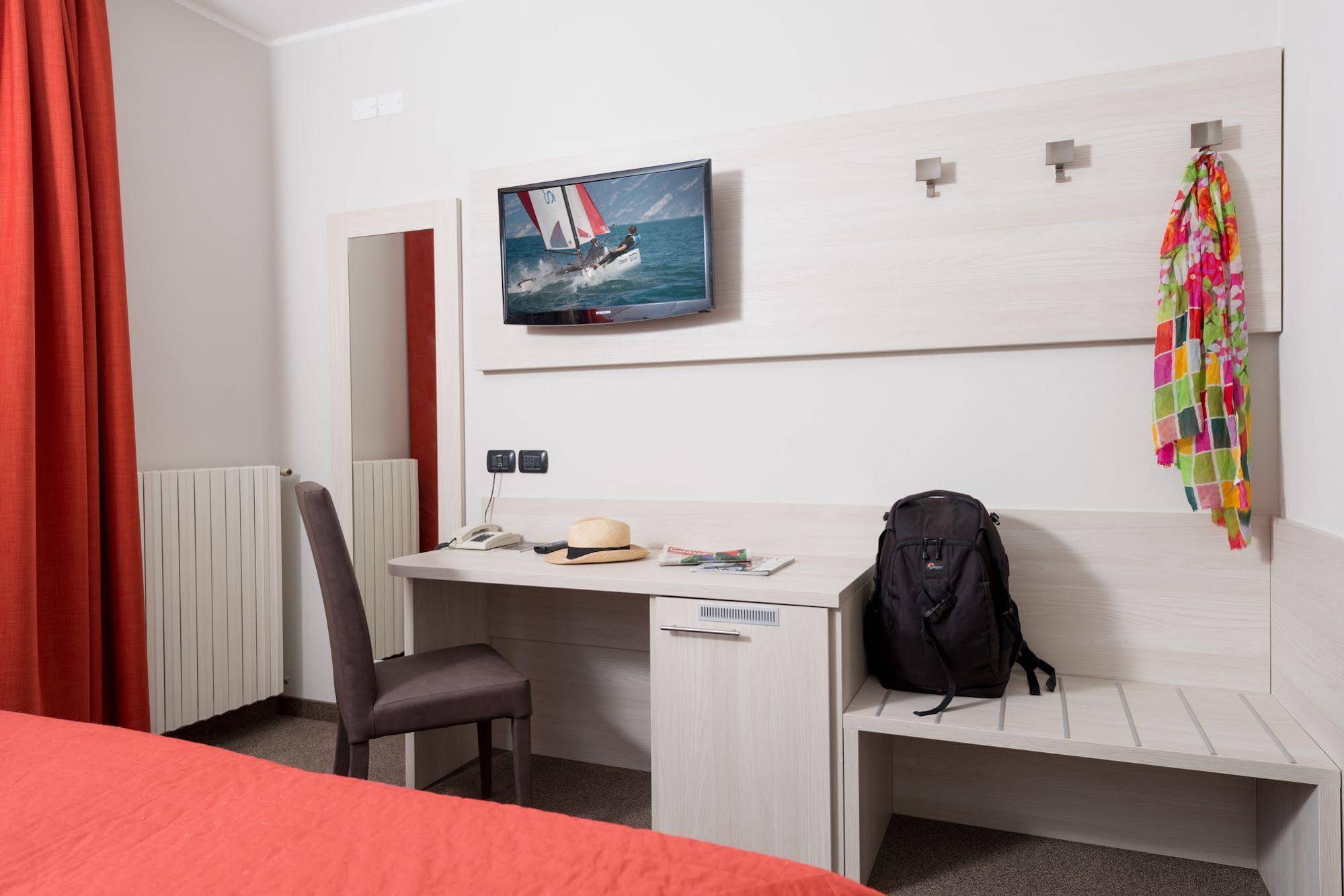 Hotel Catullo 