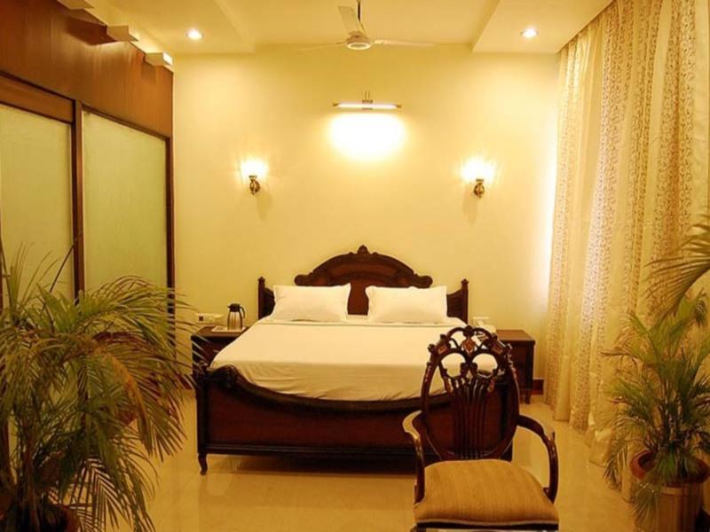 The Avalon Hotel 