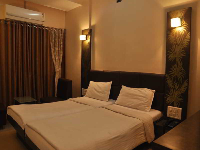 Purohit S Hotel Raj Room
