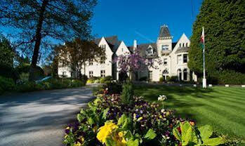 Glen Yr Afon House Hotel 
