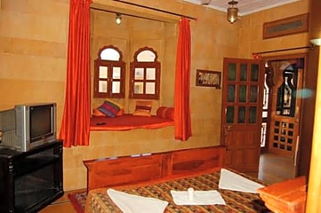 Hotel Pol Haveli 