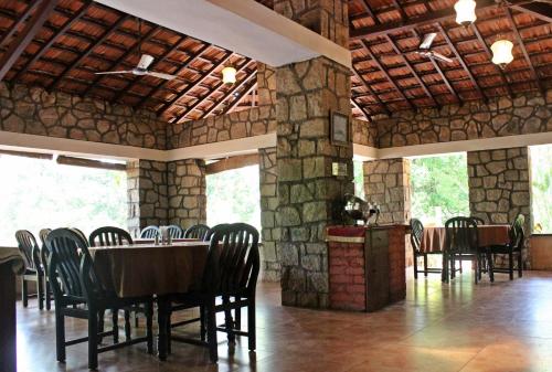 Bison River Resort 