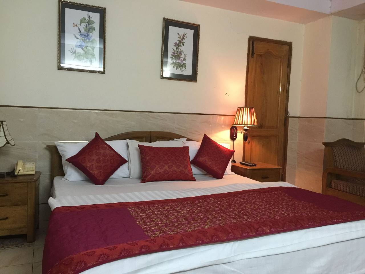 Hotel Ekant 