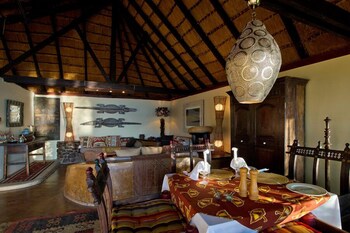 Tongabezi Lodge Dining