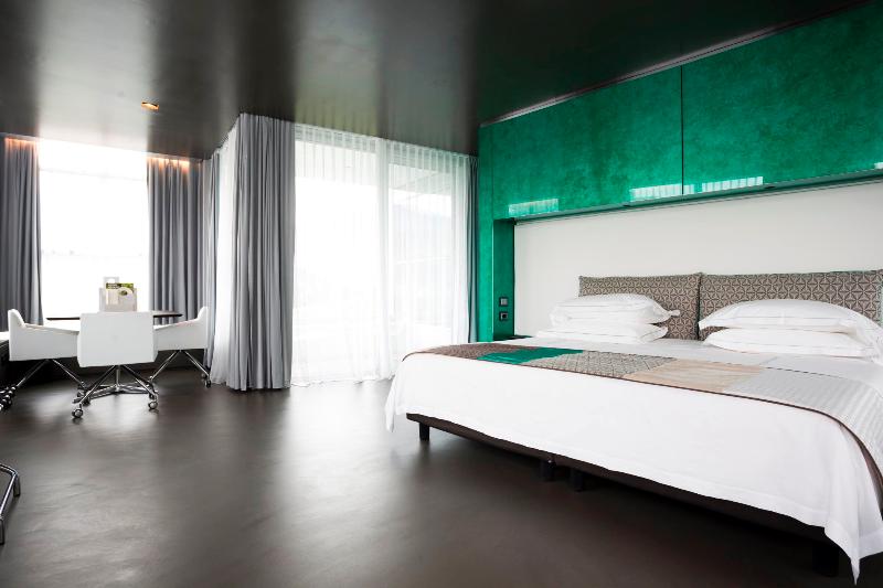 Lido Palace Room