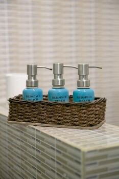 Bedspace Beach Bathroom