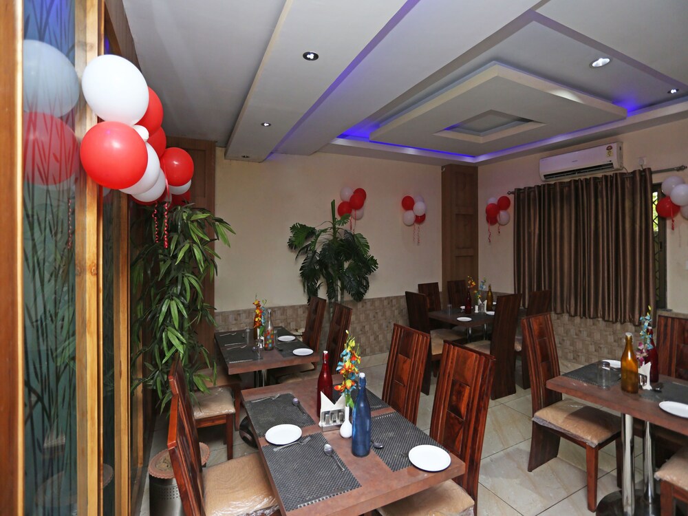 Treebo Trend Archie Regency Restaurant
