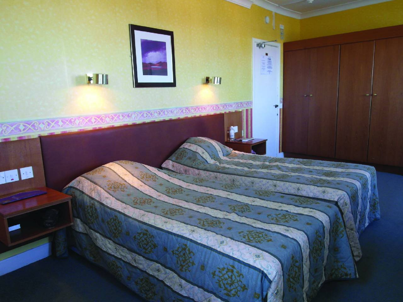 County Hotel Skegness (كونتی هتل اسكگنس) 