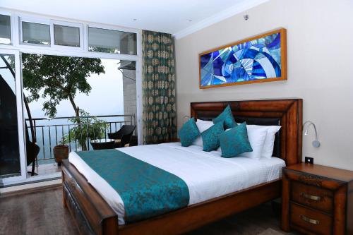 The Panoramic Getaway Hotel 
