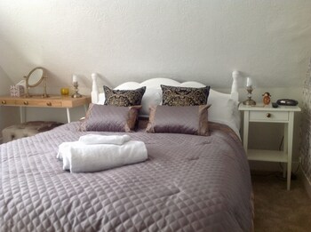 The Cherry Tree Guest House 