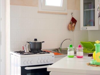 Casa Grotta Sognare Matera In-Room Kitchenette