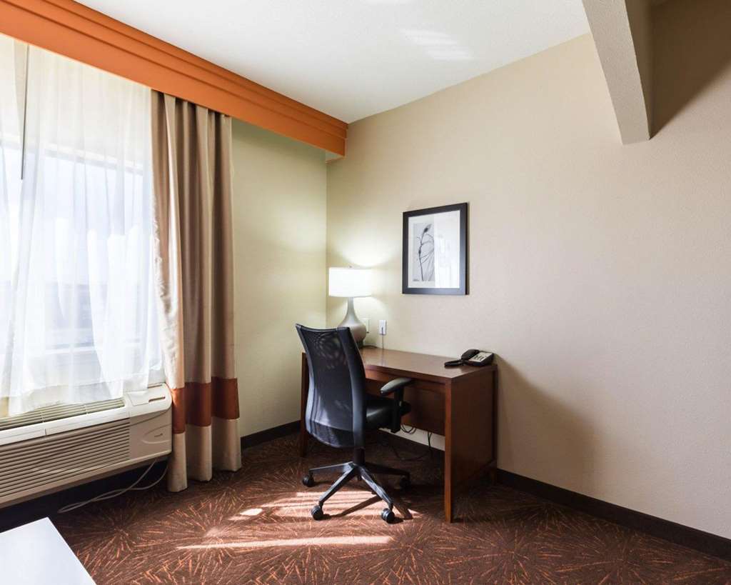 Comfort Inn East 