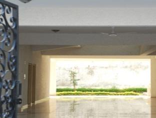 Laxmi Sadan Hotel 