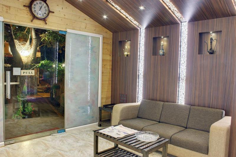 La Vie Woods Lobby