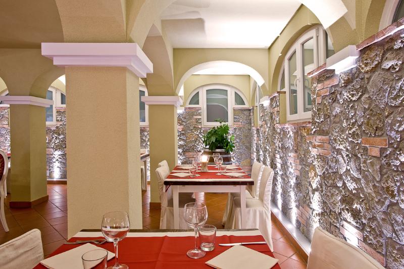 Hotel Casolare Le Terre Rosse Restaurant