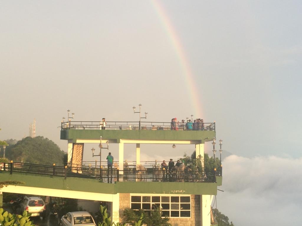 Hotel Barog Heights 