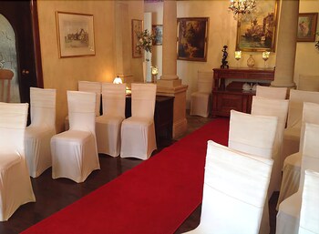 The Courtyard Indoor Wedding