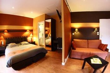 Hostellerie De La Mer Guestroom