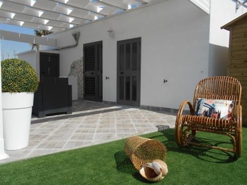 Capital Bed Porto Cesareo (كاپیتال بد پورتو كسارئو) 