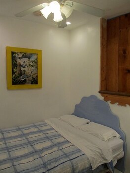 Herbivorian House Guestroom