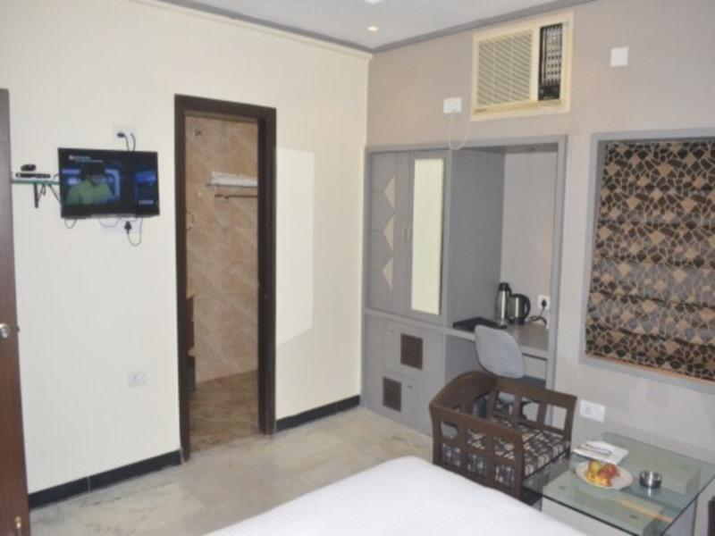 Oyo 1545 Hotel Shivani International 