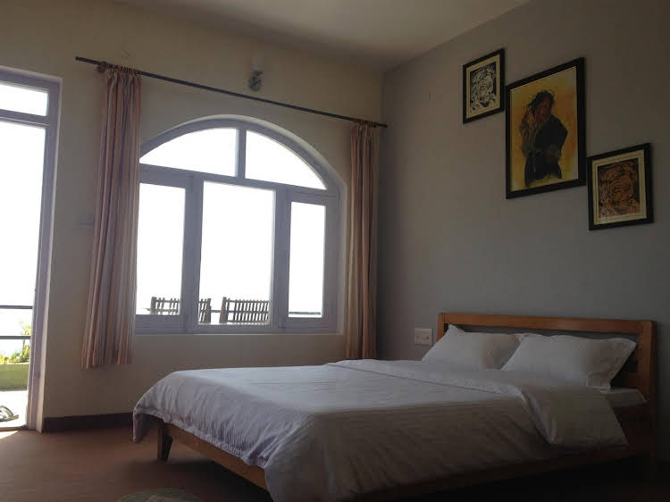 Kasar Rainbow Yoga Retreat 