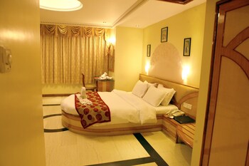 Lords Plaza Surat Living Area