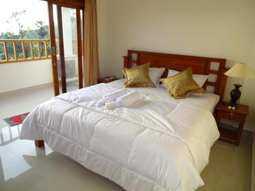 Madya Homestay Hotel Description